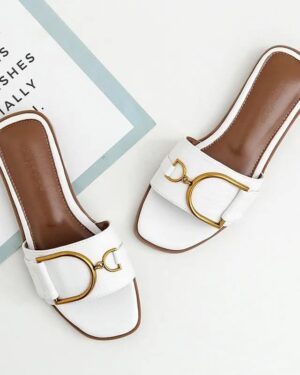 D-buckal white slipper sandals